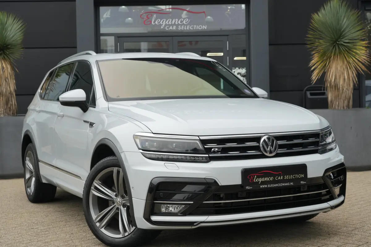 7P 1.5 TSI Highline Business R | 150 PK | Panoramadak | 7-persoons | R-Line | Trekhaak | Camera | ACC | Volkswagen Tiguan Allspace 1.5 TSI Highline Business R met 150 PK, 1.5 liter viercilin
