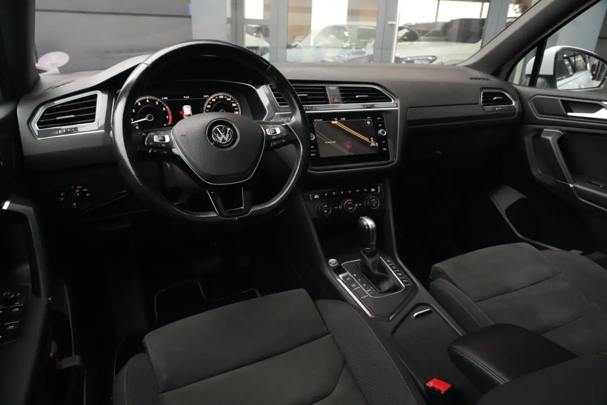 7P 1.5 TSI Highline Business R | 150 PK | Panoramadak | 7-persoons | R-Line | Trekhaak | Camera | ACC | Volkswagen Tiguan Allspace 1.5 TSI Highline Business R met 150 PK, 1.5 liter viercilin