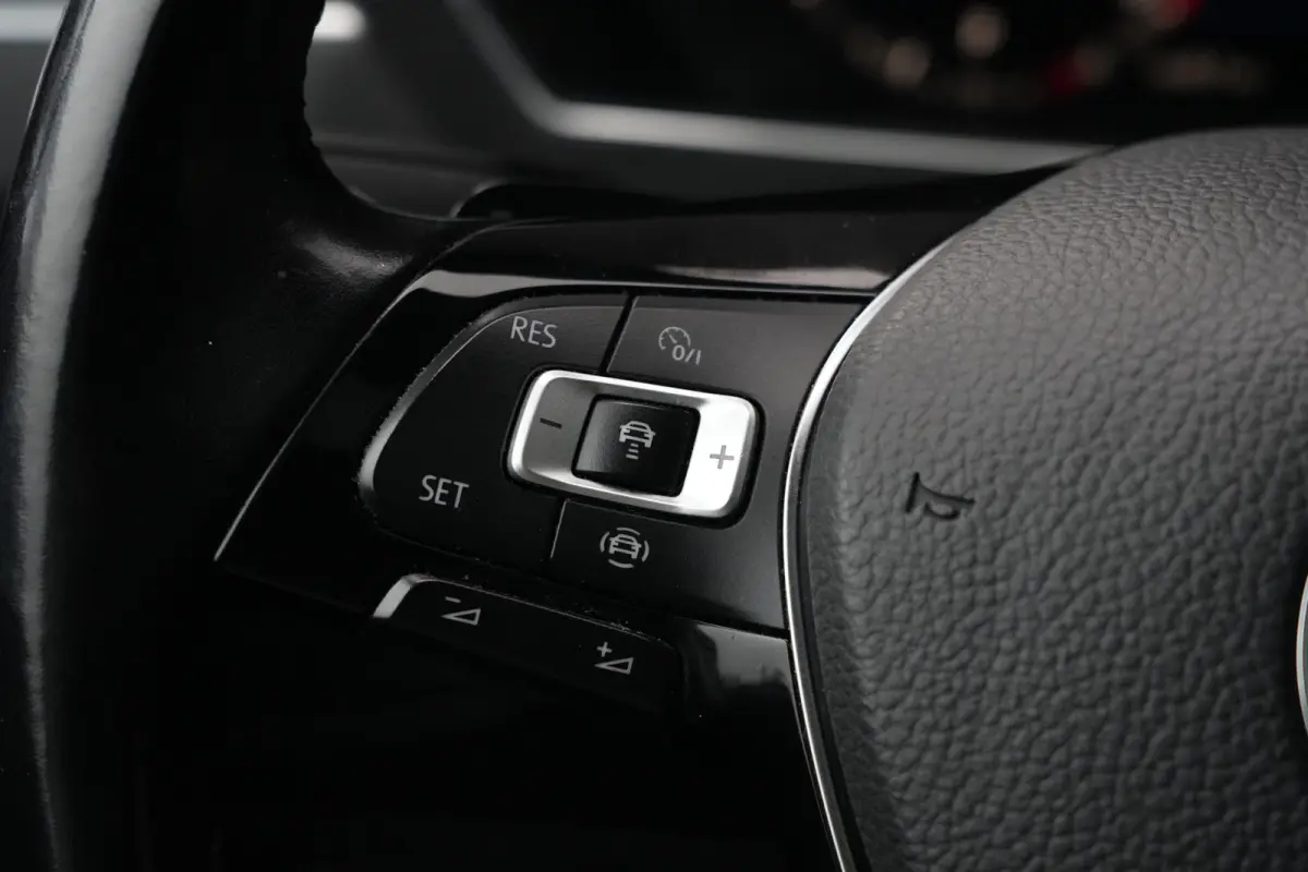 7P 1.5 TSI Highline Business R | 150 PK | Panoramadak | 7-persoons | R-Line | Trekhaak | Camera | ACC | Volkswagen Tiguan Allspace 1.5 TSI Highline Business R met 150 PK, 1.5 liter viercilin