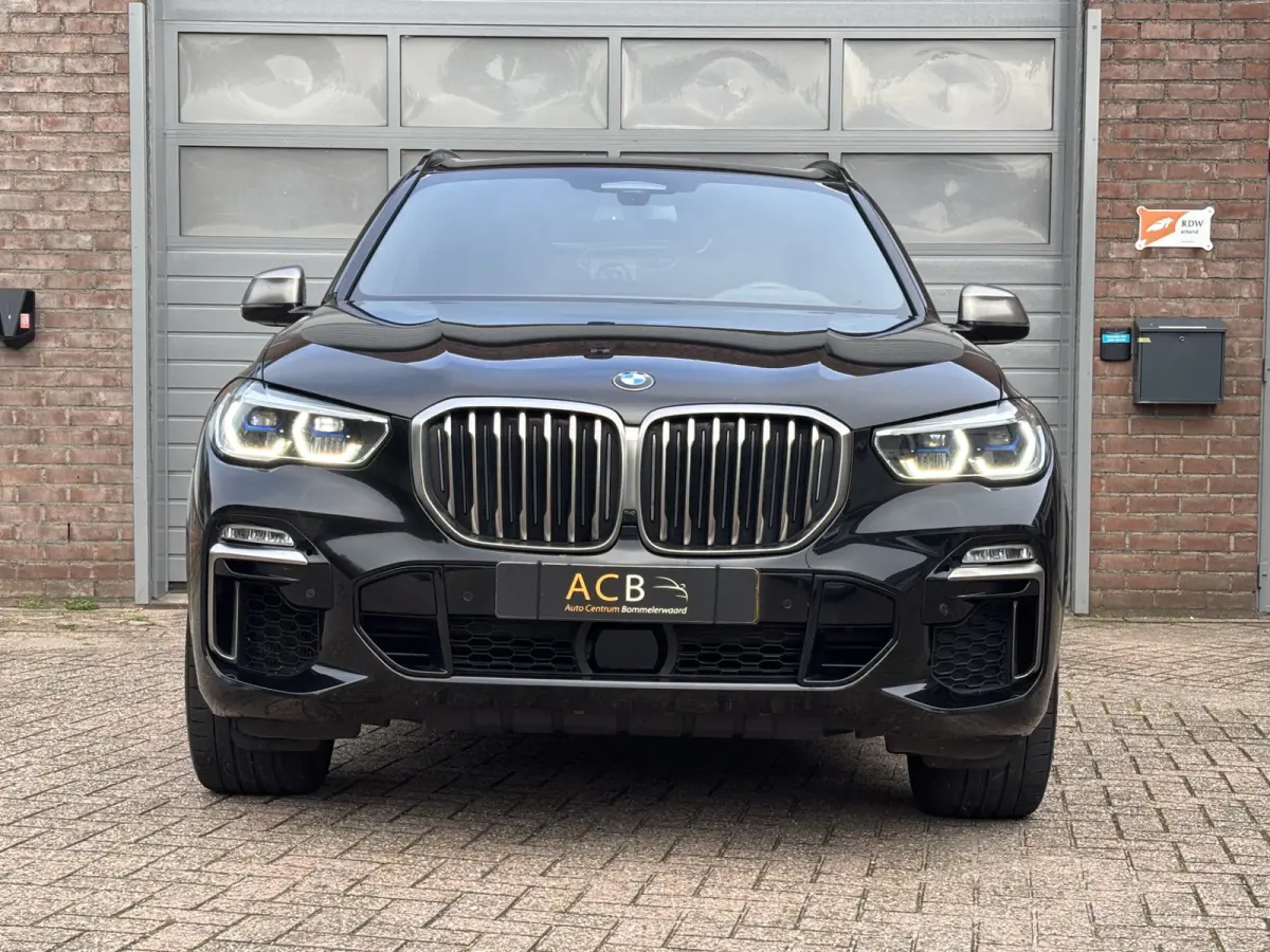 M50D / Leder Trekhaak Grijs kenteken