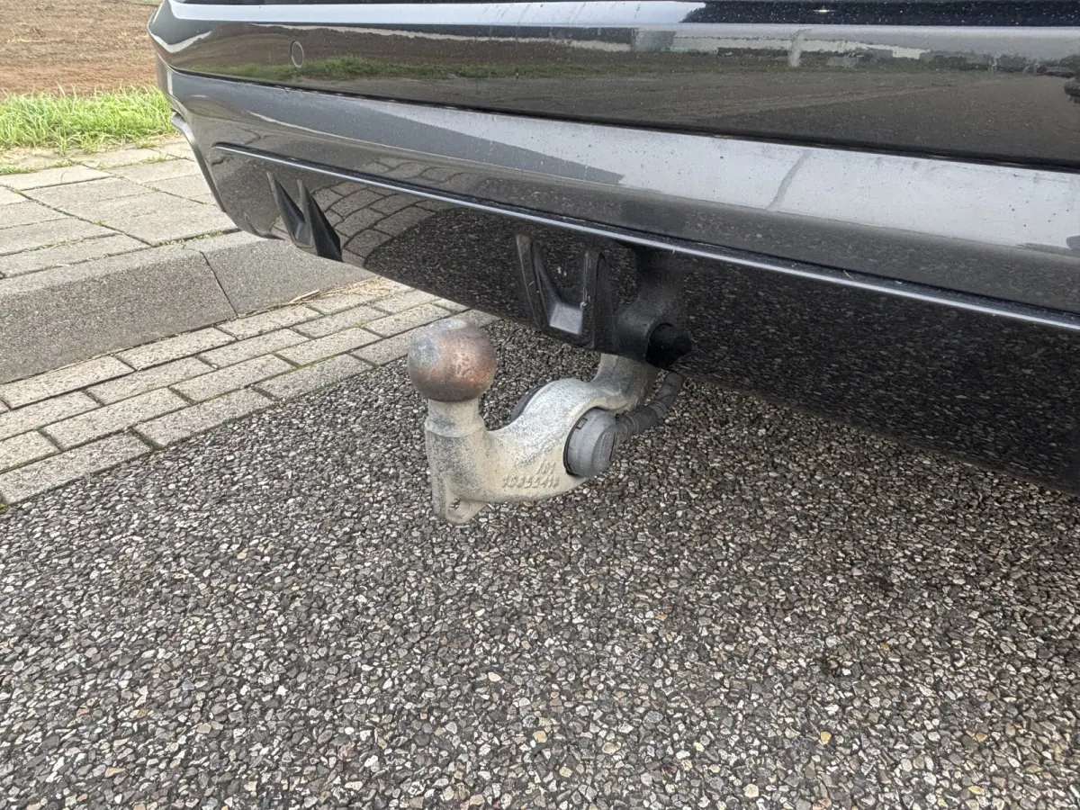M50D / Leder Trekhaak Grijs kenteken