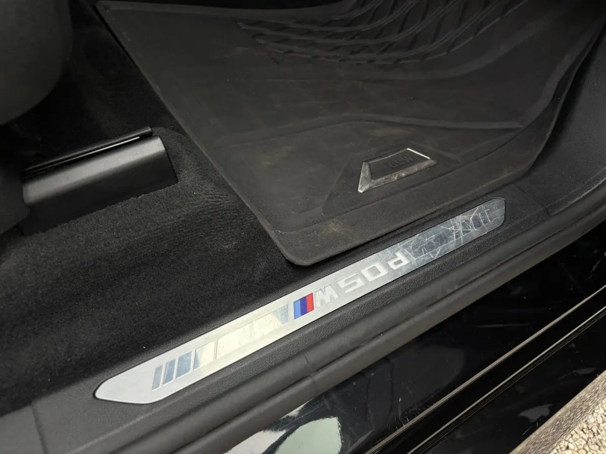 M50D / Leder Trekhaak Grijs kenteken
