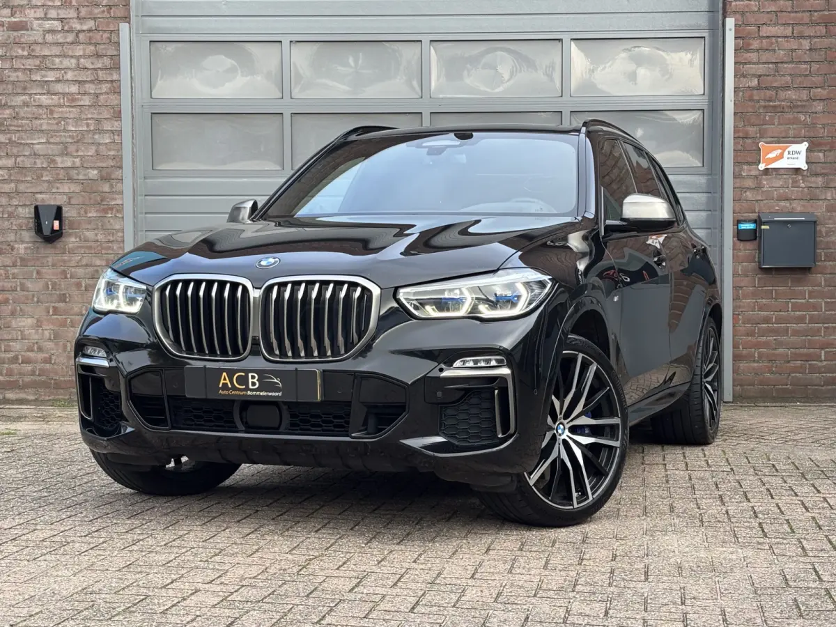 M50D / Leder Trekhaak Grijs kenteken