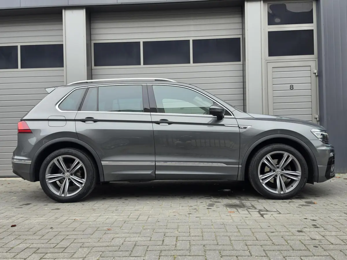 1.5 TSI ACT R-Line/ACC/Trekhaak/Virtual/Led/Carplay/Alcantara/Sport/Camara