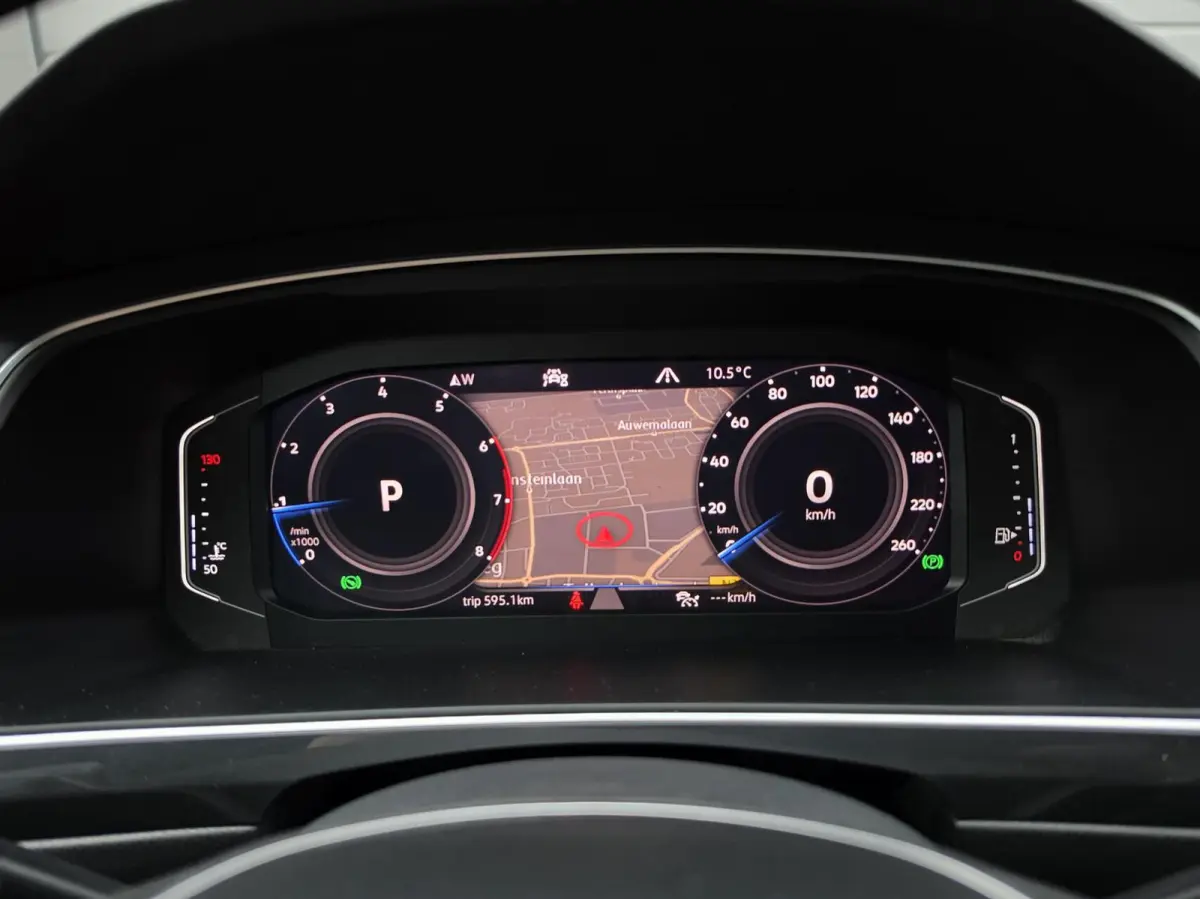 1.5 TSI ACT R-Line/ACC/Trekhaak/Virtual/Led/Carplay/Alcantara/Sport/Camara