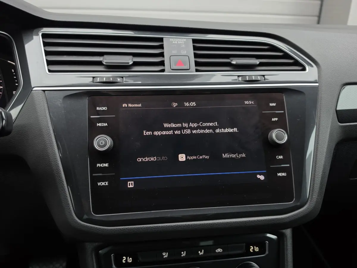 1.5 TSI ACT R-Line/ACC/Trekhaak/Virtual/Led/Carplay/Alcantara/Sport/Camara