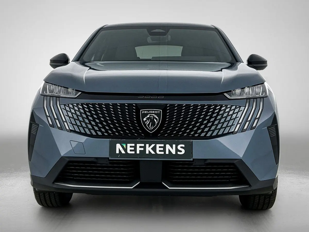 1.2 145pk Hybrid Allure Automaat | Panoramic Navigation Pack | Seat Pack | Camera | LED | 18"LMV | Keyless Entry/Start |