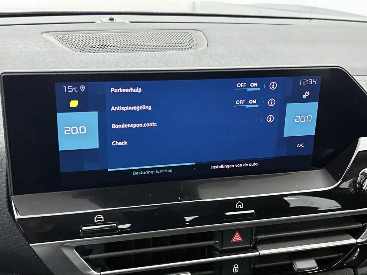 136pk Feel Pack 50 kWh Automaat | 1ste Eigenaar | Navigatie | Climate Control | Cruise Control | 18"LMV | Camera | Full-LED |