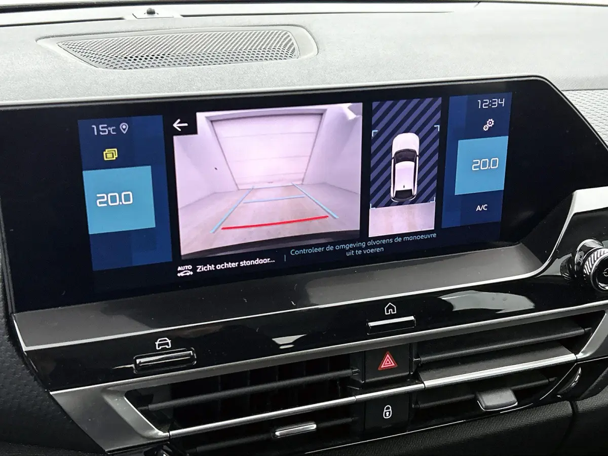 136pk Feel Pack 50 kWh Automaat | 1ste Eigenaar | Navigatie | Climate Control | Cruise Control | 18"LMV | Camera | Full-LED |