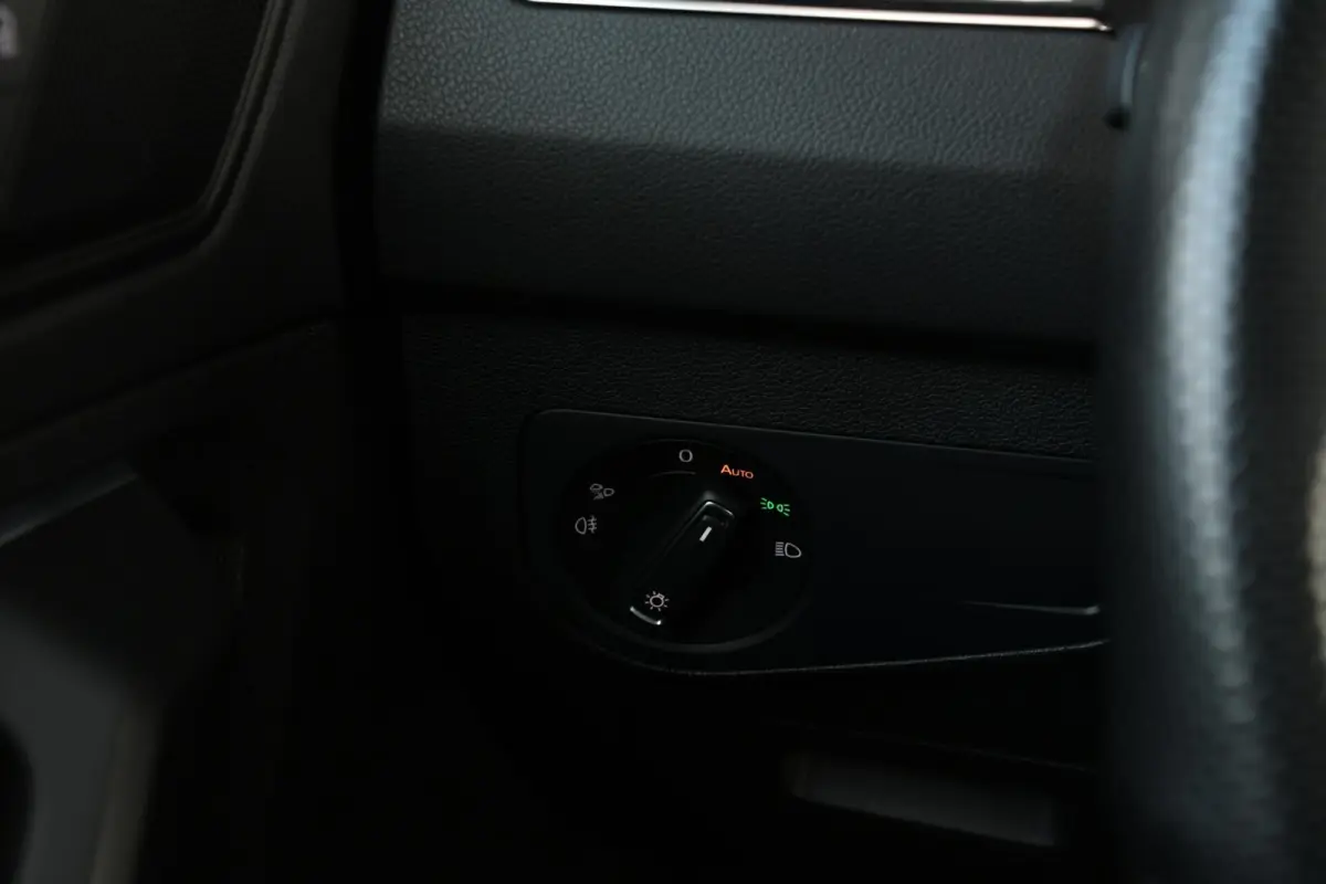 1.4 TSI eHybrid R-Line Business+ | SOH 96%