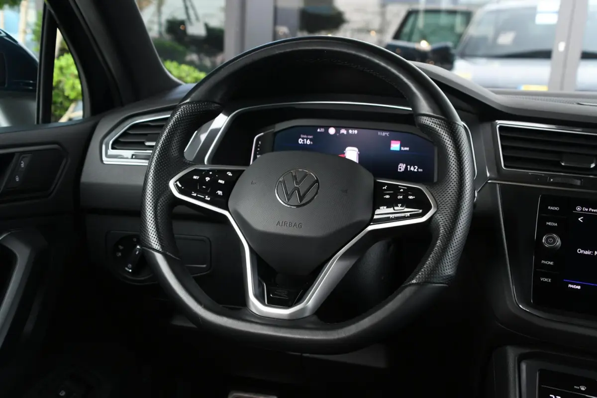 1.4 TSI eHybrid R-Line Business+ | SOH 96%