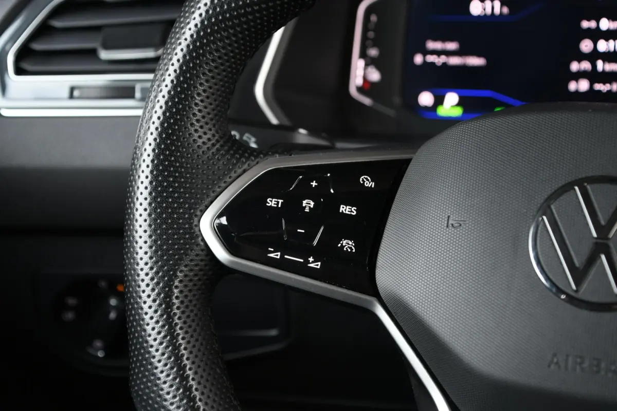 1.4 TSI eHybrid R-Line Business+ | SOH 96%