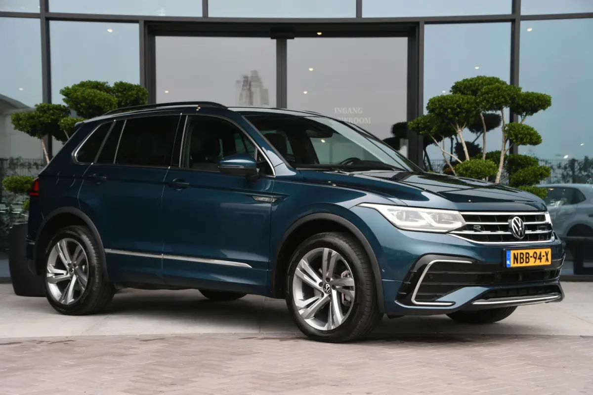 1.4 TSI eHybrid R-Line Business+ | SOH 96%
