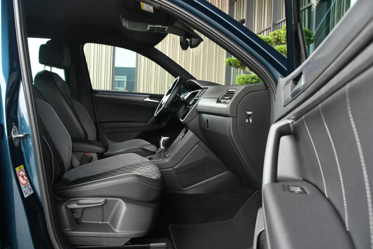 1.4 TSI eHybrid R-Line Business+ | SOH 96%