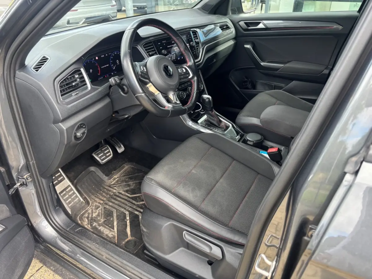 1.5 TSI Sport Business R | Trekhaak | Camera | ACC | Digital Dash | Stoelverwarming