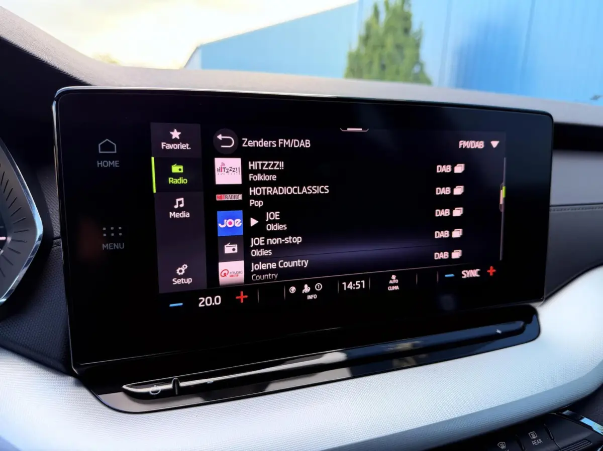 1.0 e-TSI DSG AUT. Sport Business Black edition | Carplay | Digi.Dash | Cruise | Navi | PDC