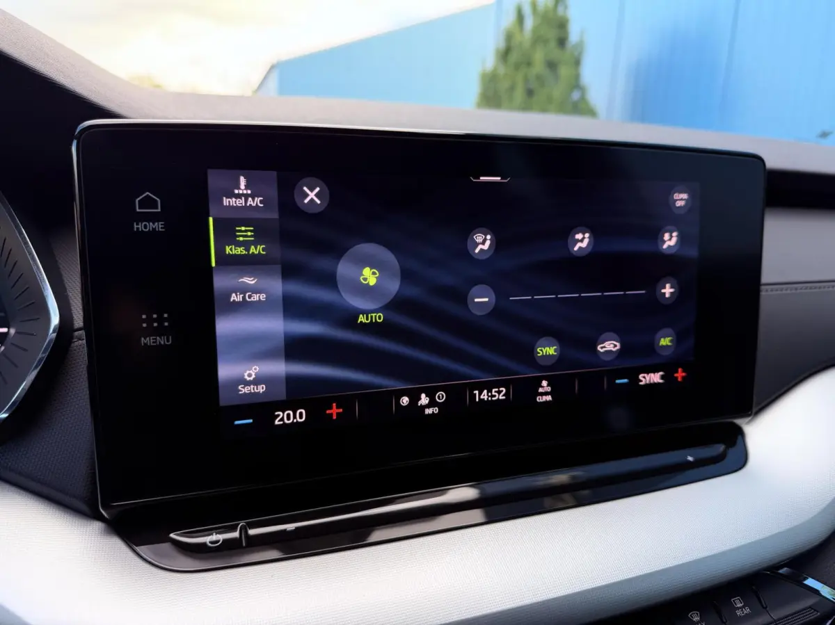 1.0 e-TSI DSG AUT. Sport Business Black edition | Carplay | Digi.Dash | Cruise | Navi | PDC