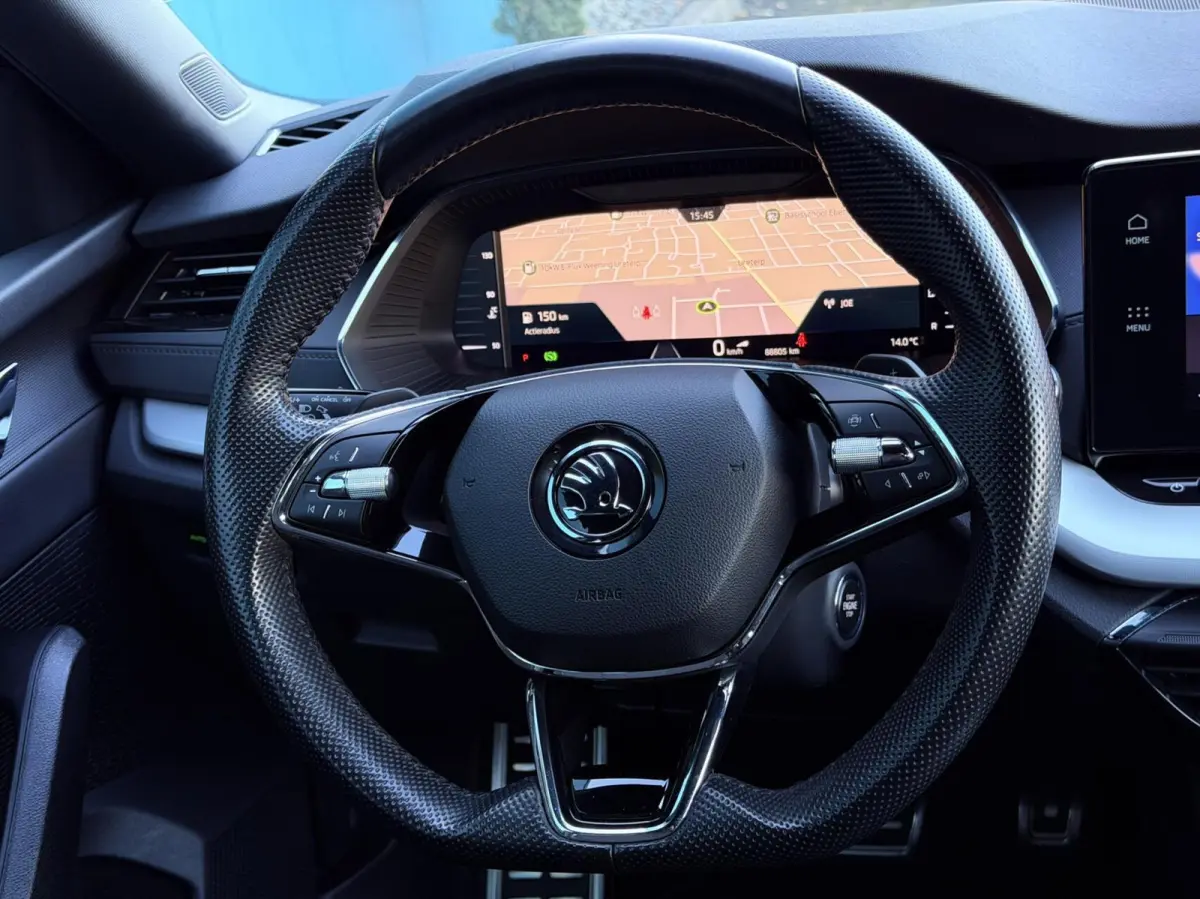 1.0 e-TSI DSG AUT. Sport Business Black edition | Carplay | Digi.Dash | Cruise | Navi | PDC