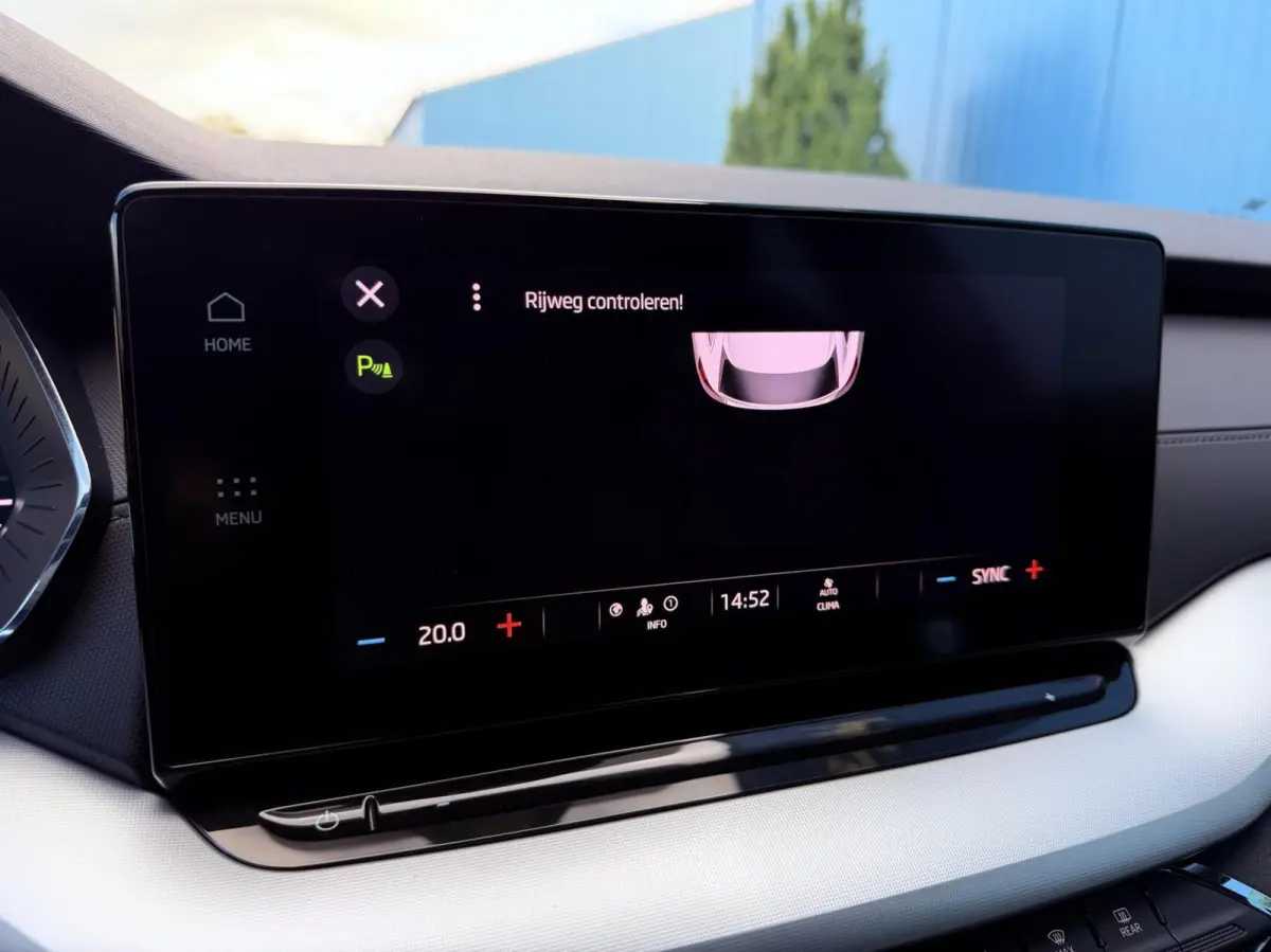 1.0 e-TSI DSG AUT. Sport Business Black edition | Carplay | Digi.Dash | Cruise | Navi | PDC
