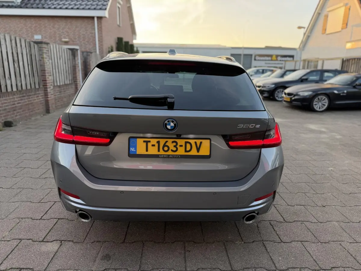320e