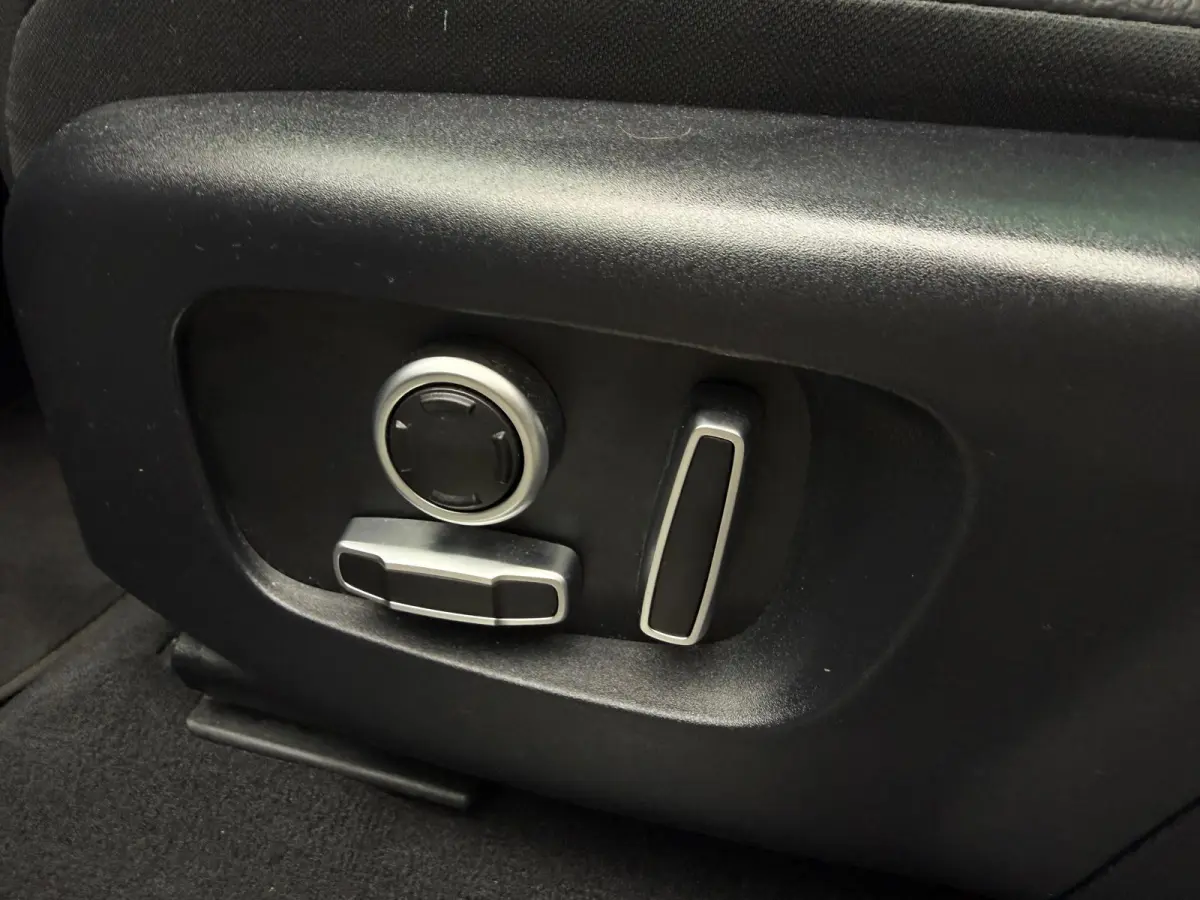 1.5 P300e AWD R-Dynamic HSE Panodak HUD Trekhaak Leder