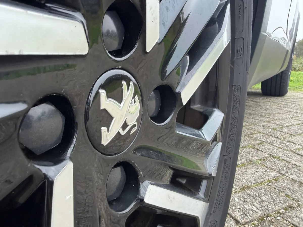 EV Blue Lease Allure 50 kWh - Gris Artense - Virtual/Carplay/Camera