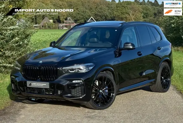 XDrive45e High Executive Pano Trekhaak Luchtvering Sfeerverlichting ACC Memory