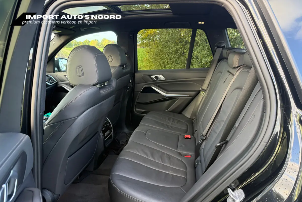 XDrive45e High Executive Pano Trekhaak Luchtvering Sfeerverlichting ACC Memory