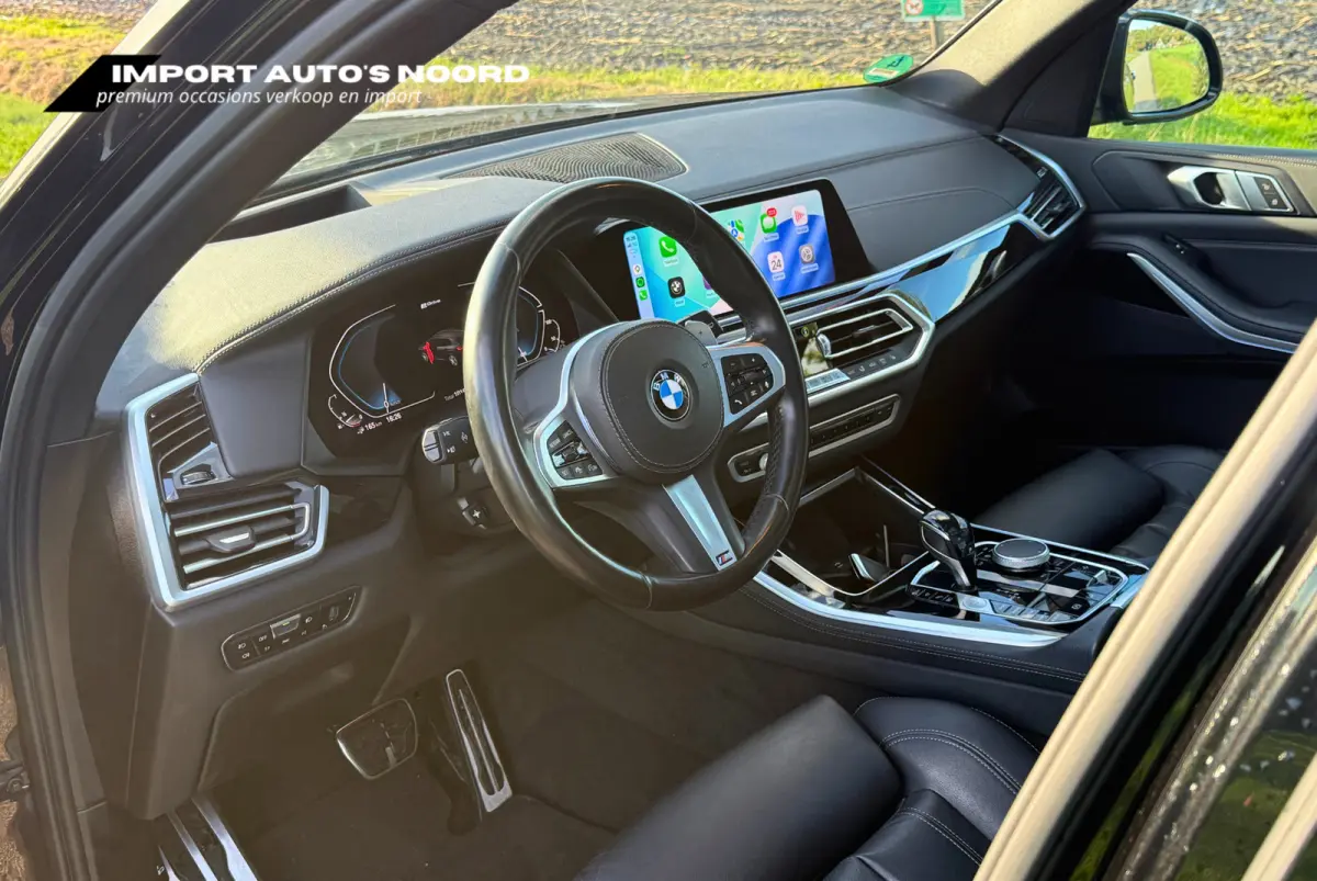 XDrive45e High Executive Pano Trekhaak Luchtvering Sfeerverlichting ACC Memory