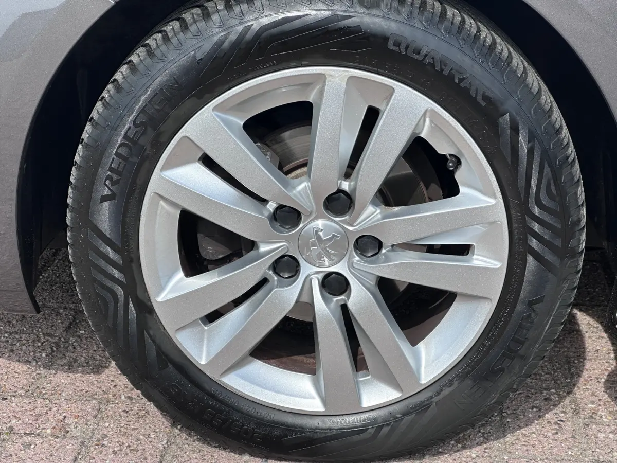 1.2 PureTech 110 pk Blue Lease Executive|Pano|Trekhaak