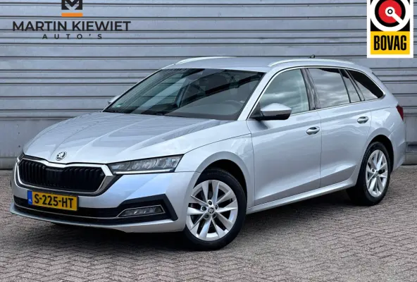 1.5 e-TSI Business Edition Plus|Trekhaak|Adaptive Cruise Control|17" velgen