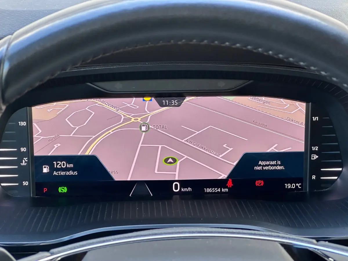 1.5 e-TSI Business Edition Plus|Trekhaak|Adaptive Cruise Control|17" velgen