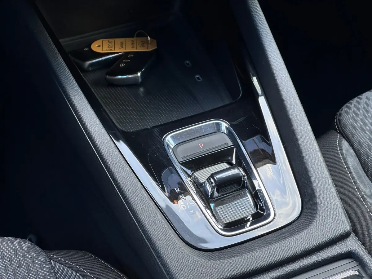 1.5 e-TSI Business Edition Plus|Trekhaak|Adaptive Cruise Control|17" velgen