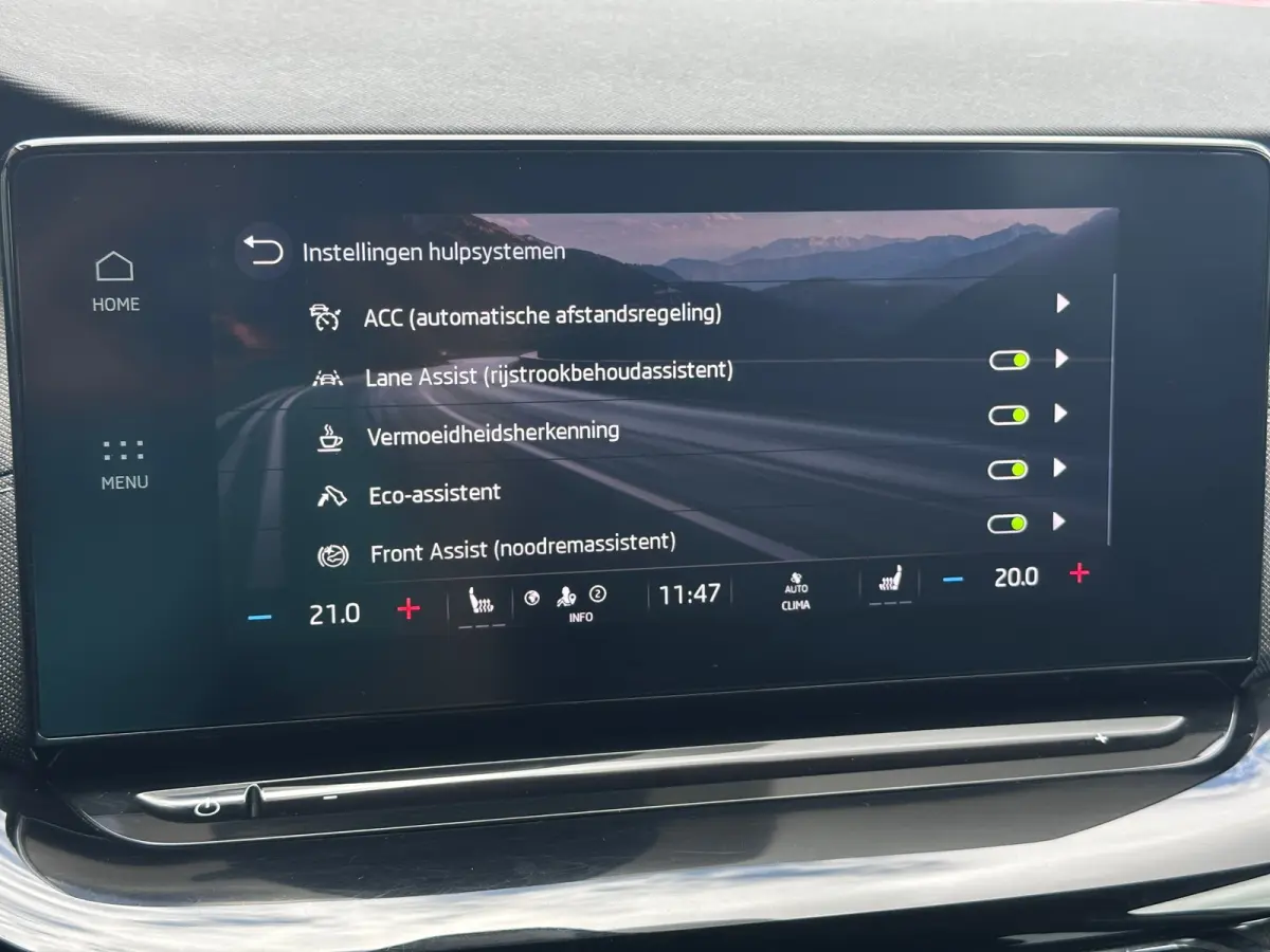 1.5 e-TSI Business Edition Plus|Trekhaak|Adaptive Cruise Control|17" velgen