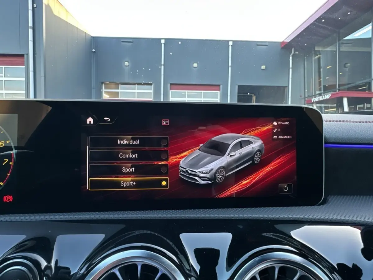 CLA 35 AMG 4MATIC WIDE-SCREEN/NIGHTPAKKET/STOELVERW