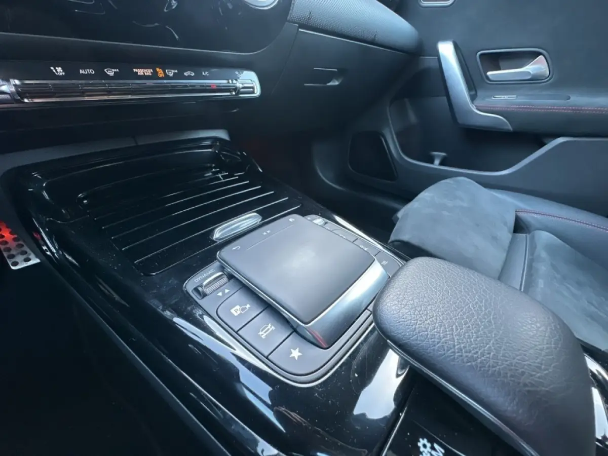 CLA 35 AMG 4MATIC WIDE-SCREEN/NIGHTPAKKET/STOELVERW