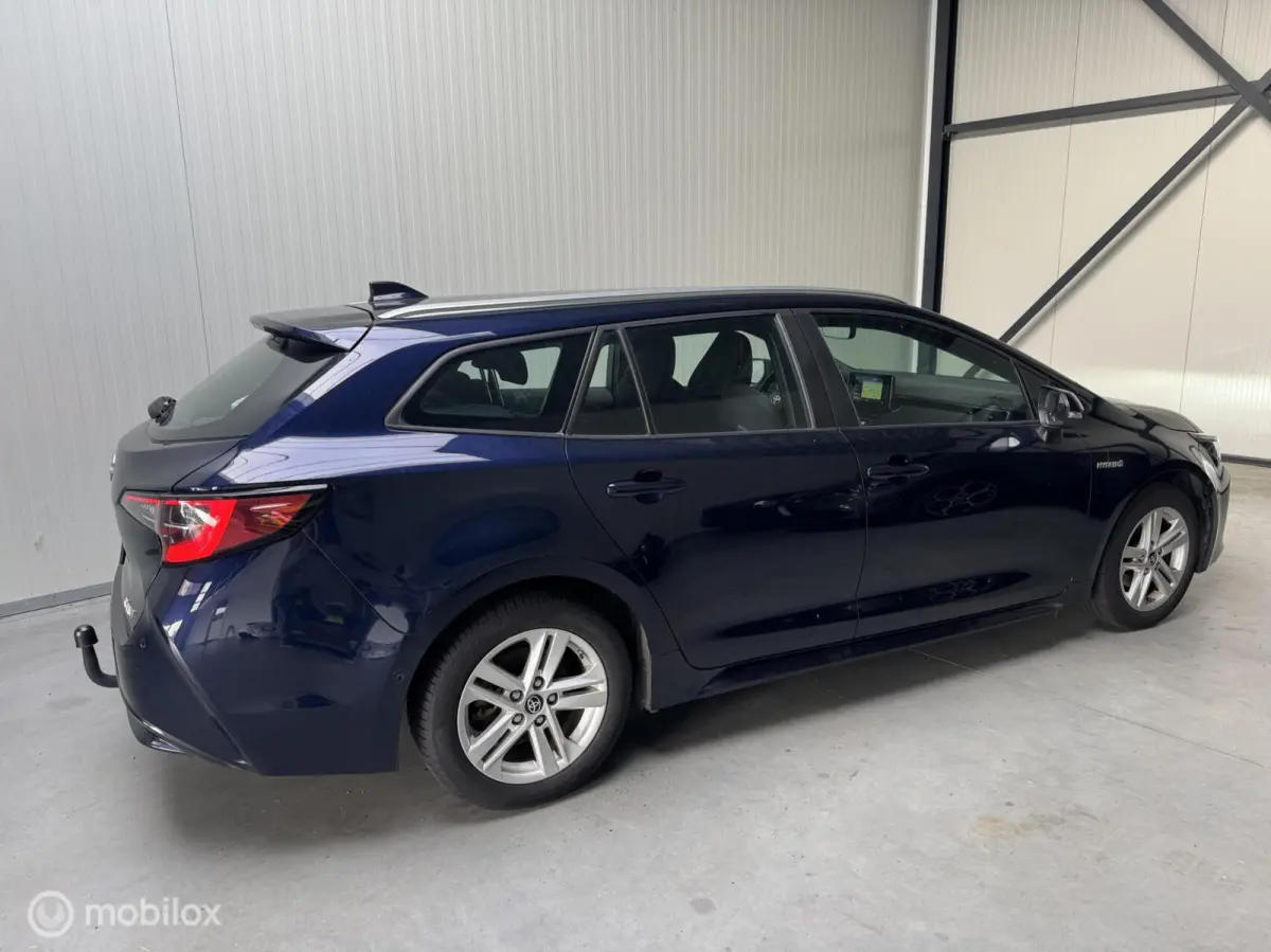 1.8 Hybrid Business Plus