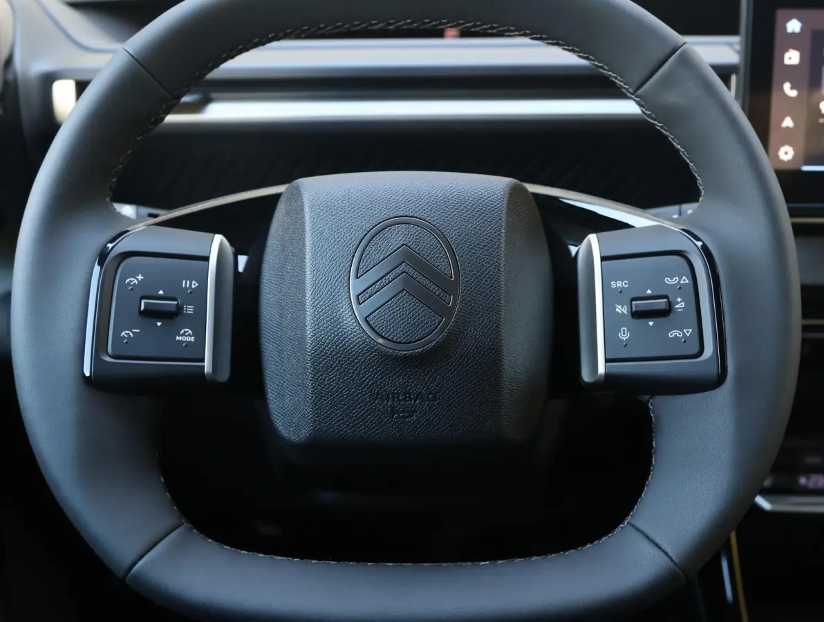 Max 113pk Comfort Range 44 kWh | Navigatie | Camera | Lichtmetalen velgen | Uit voorraad leverbaar