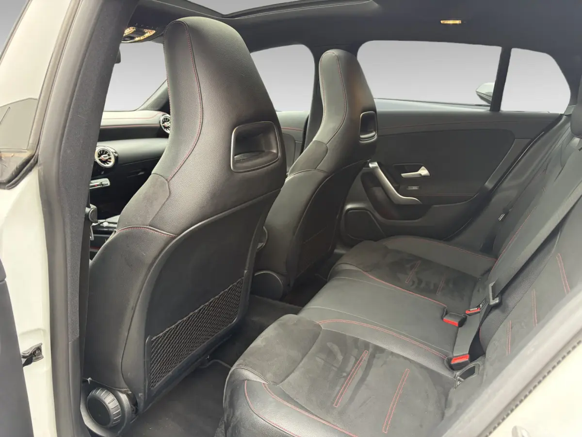 250 Premium Plus | AMG-styling | Apple Carplay/Android Auto|telefoonintegratie premium | Cruise control