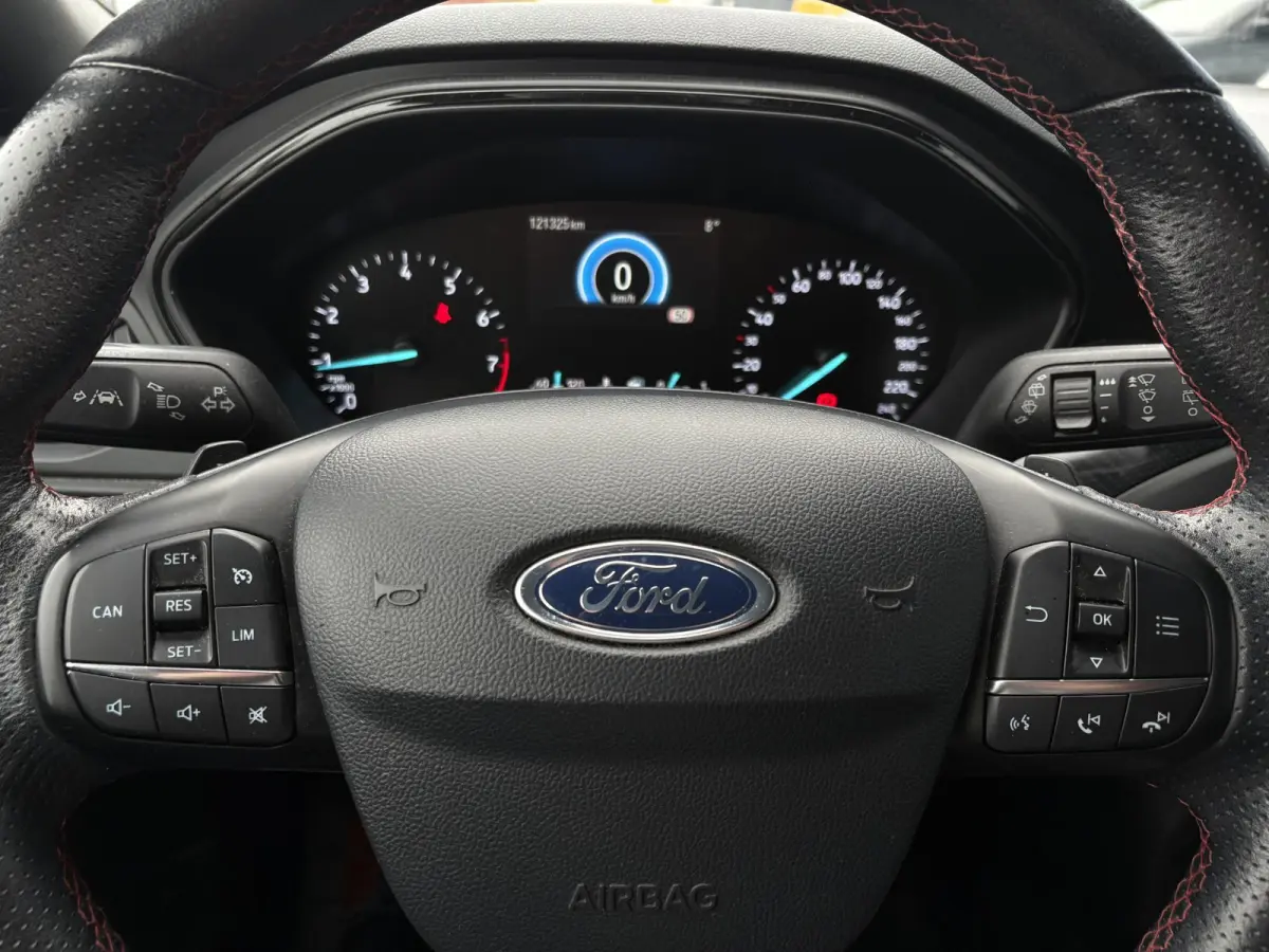 1.0 EcoBoost Titanium Business | AUTOMAAT | TREKHAAK | WINTER PACK | CAMERA | LMV