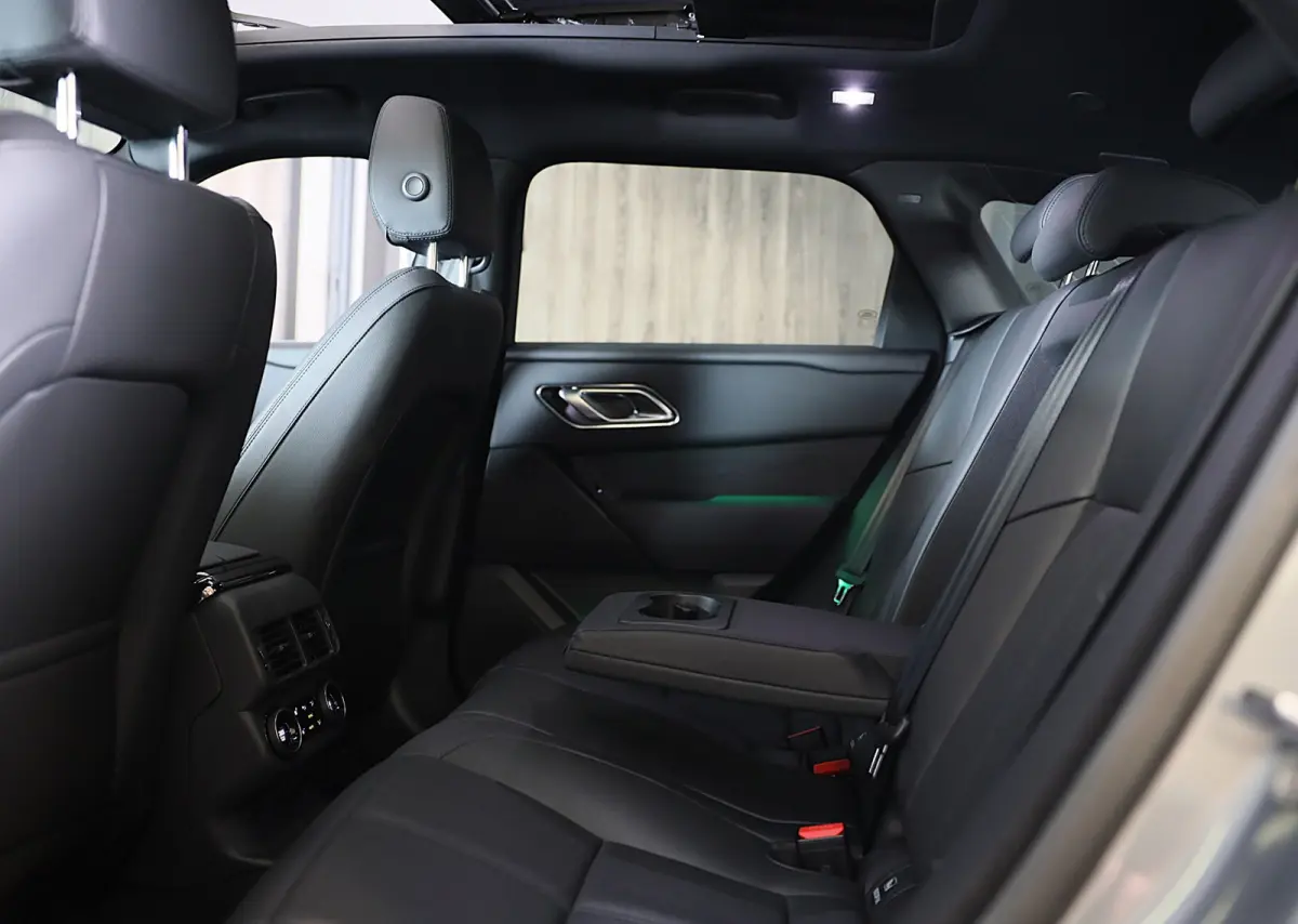 2.0 P400e R-Dynamic HSE / Acc / Lane Assist / Dode Hoek / 360 Camera / Memory / Meridian / Leder