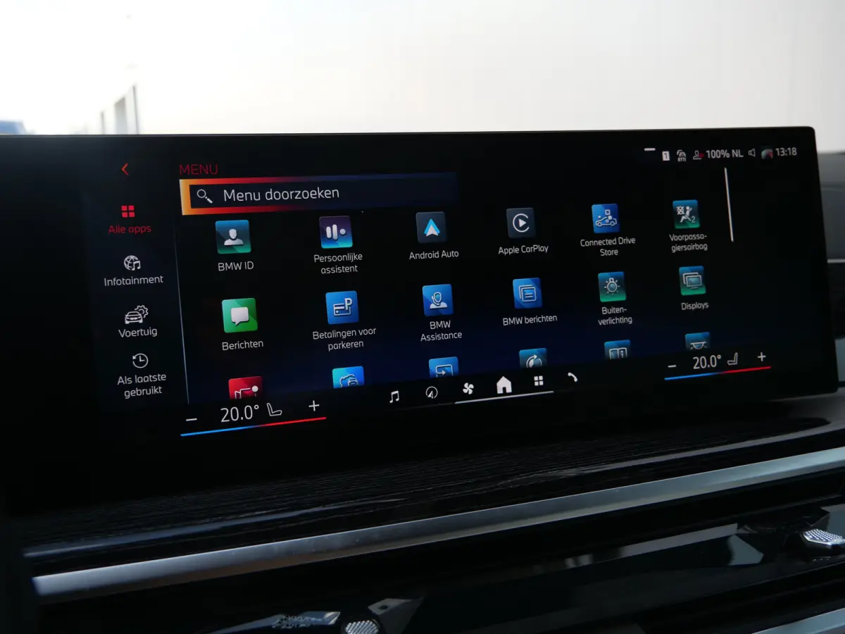 xDrive50e 490 Pk Automaat M-pakket / Leer / Pano-dak / Trekhaak / Camera's / DAB