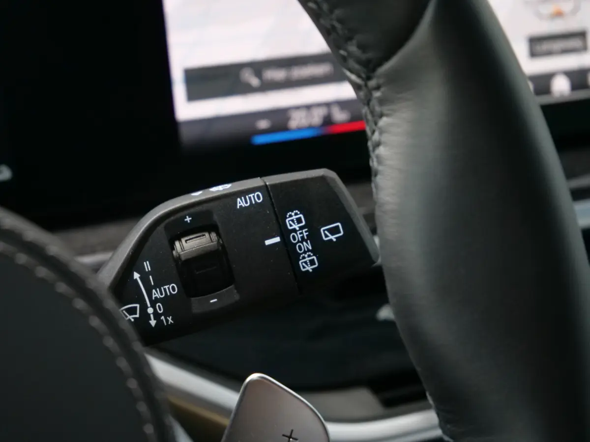xDrive50e 490 Pk Automaat M-pakket / Leer / Pano-dak / Trekhaak / Camera's / DAB