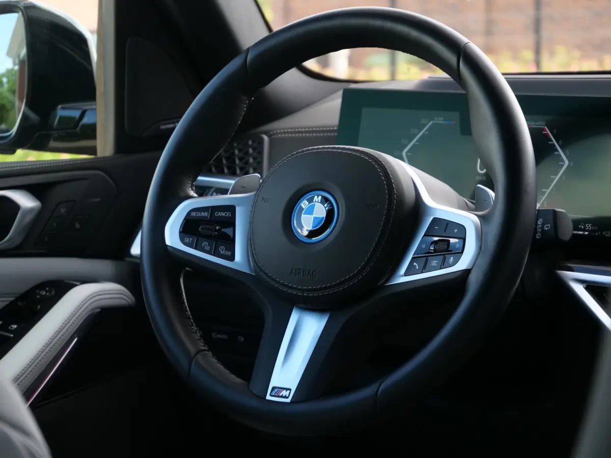 xDrive50e 490 Pk Automaat M-pakket / Leer / Pano-dak / Trekhaak / Camera's / DAB