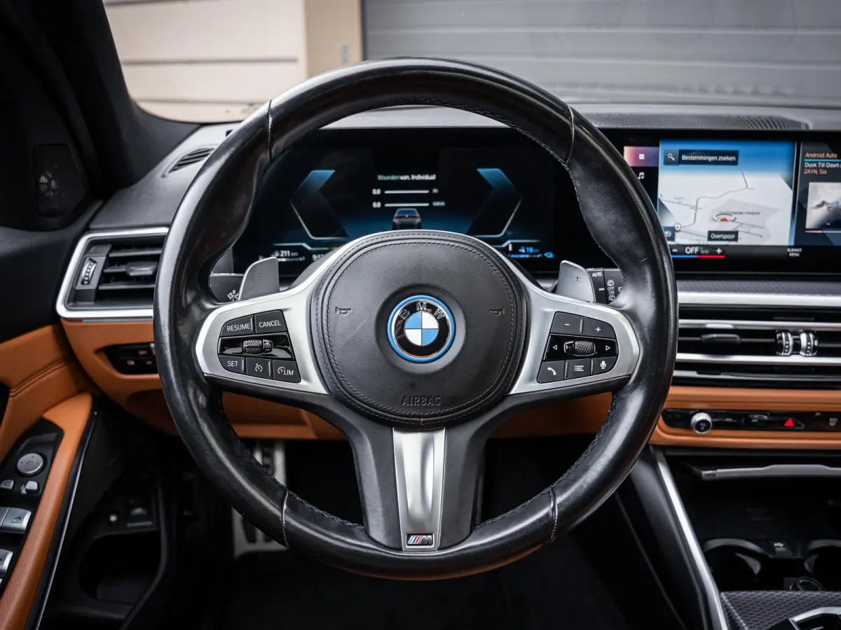 330e xDrive M-Sport Pro - Pano l M-Kuipstoel l H/Kardon