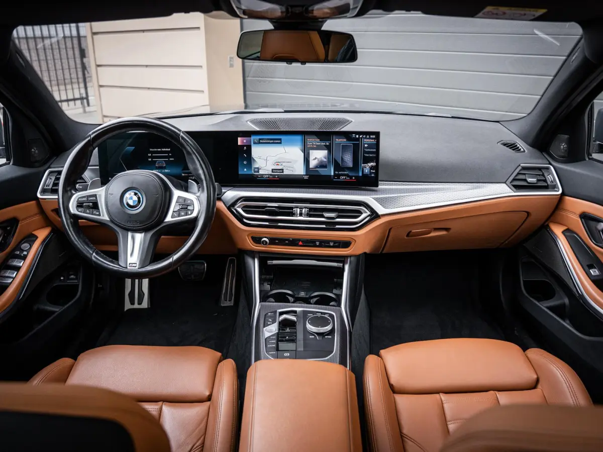330e xDrive M-Sport Pro - Pano l M-Kuipstoel l H/Kardon