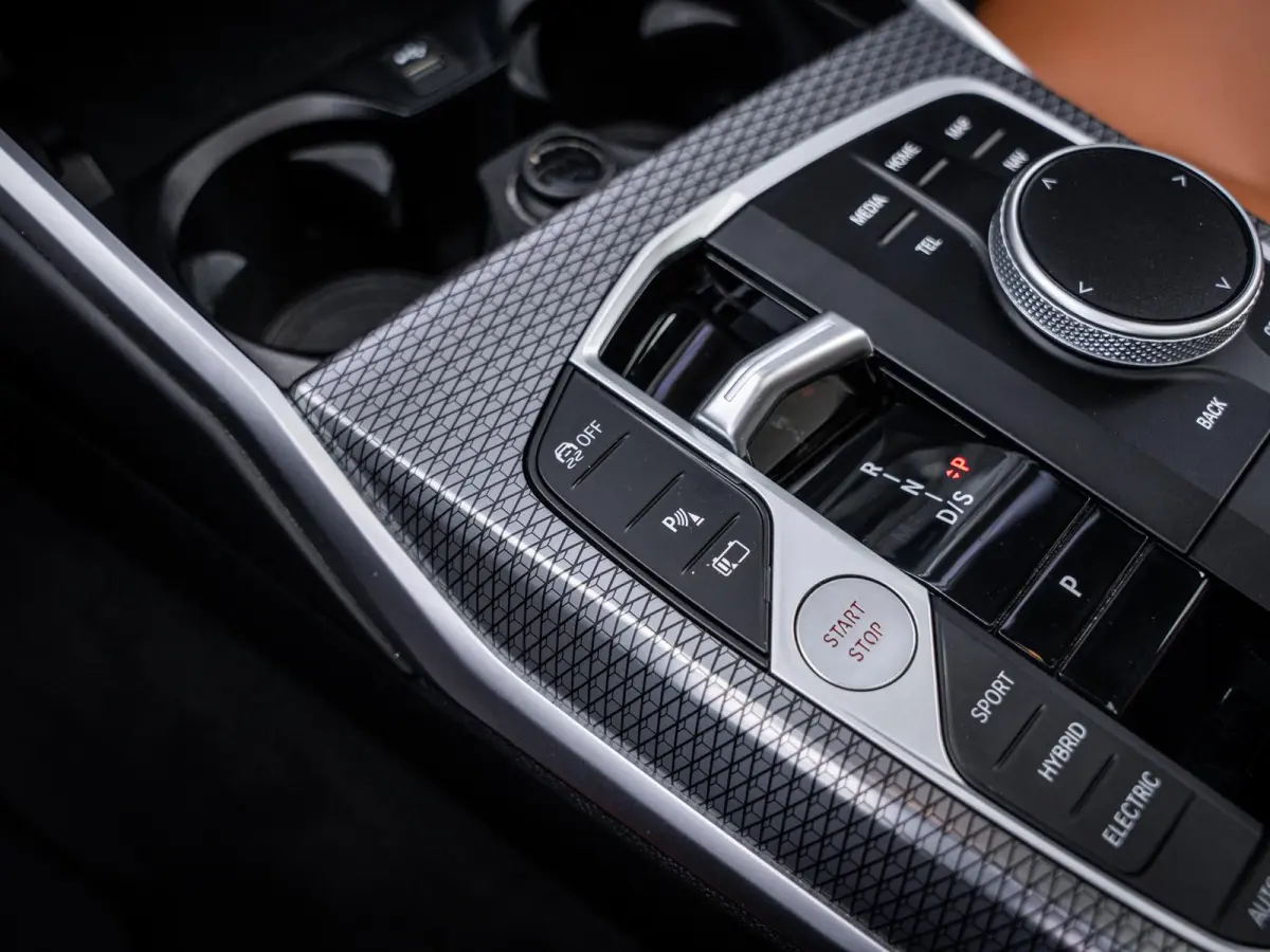 330e xDrive M-Sport Pro - Pano l M-Kuipstoel l H/Kardon