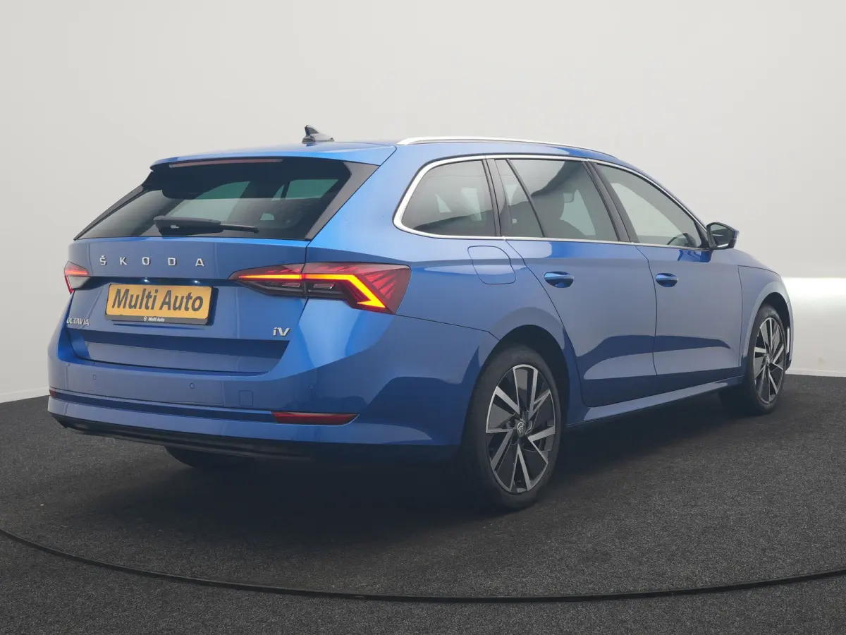 1.4 TSI iV Style PHEV 204pk Dealer O.H | Adaptive Cruise | Head Up | Crystal LED | Camera | Sportstoelen Memory & Verwarmd | Keyless | BLIS | Apple Carplay | Stuurverwarming | Travel Assist 