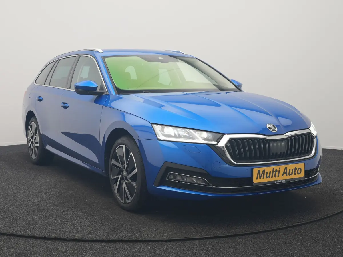 1.4 TSI iV Style PHEV 204pk Dealer O.H | Adaptive Cruise | Head Up | Crystal LED | Camera | Sportstoelen Memory & Verwarmd | Keyless | BLIS | Apple Carplay | Stuurverwarming | Travel Assist 