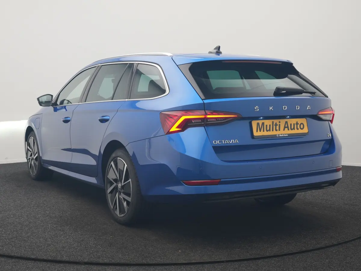 1.4 TSI iV Style PHEV 204pk Dealer O.H | Adaptive Cruise | Head Up | Crystal LED | Camera | Sportstoelen Memory & Verwarmd | Keyless | BLIS | Apple Carplay | Stuurverwarming | Travel Assist 